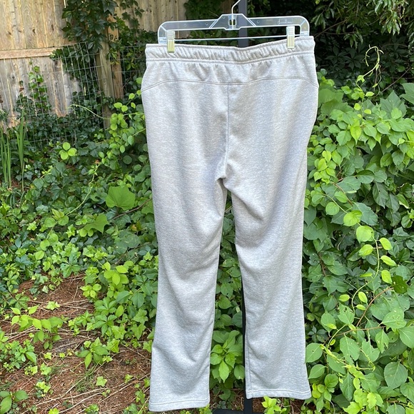 Adidas Joggers Size Medium - Picture 3 of 3